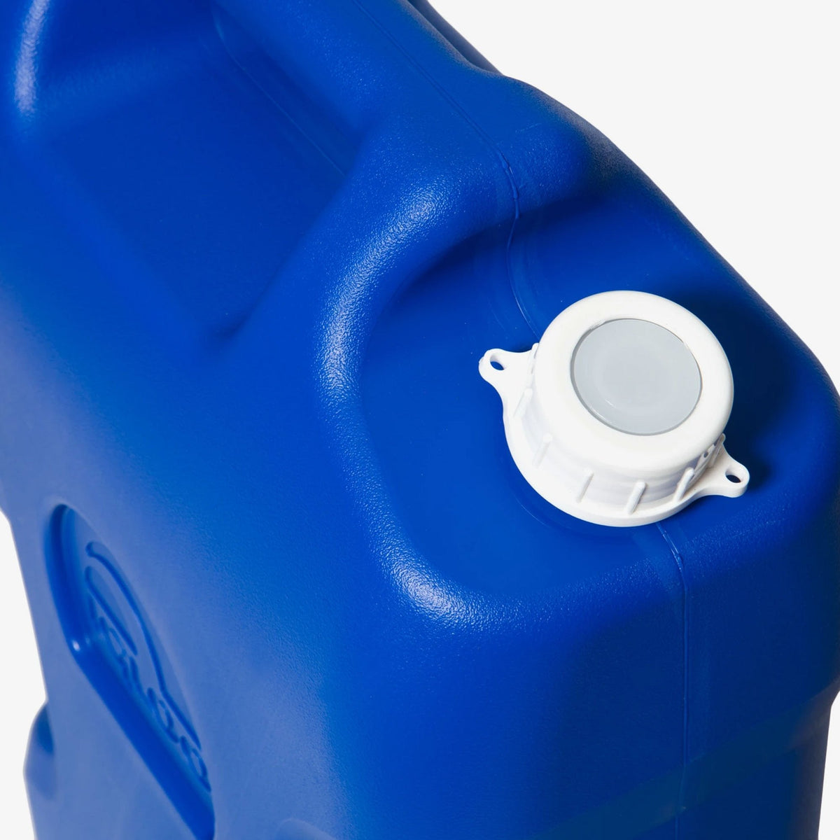 6-gallon-water-container-i8 42154-6-gallon-water-container-ii-majestic-blue-top.jpg