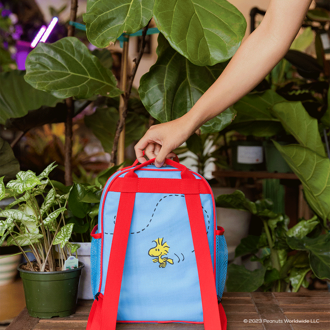 snoopy-mini-convertible-backpack-cooler-l0 Peanuts_Part_2_NATIVE_PDP_Backpack.gif