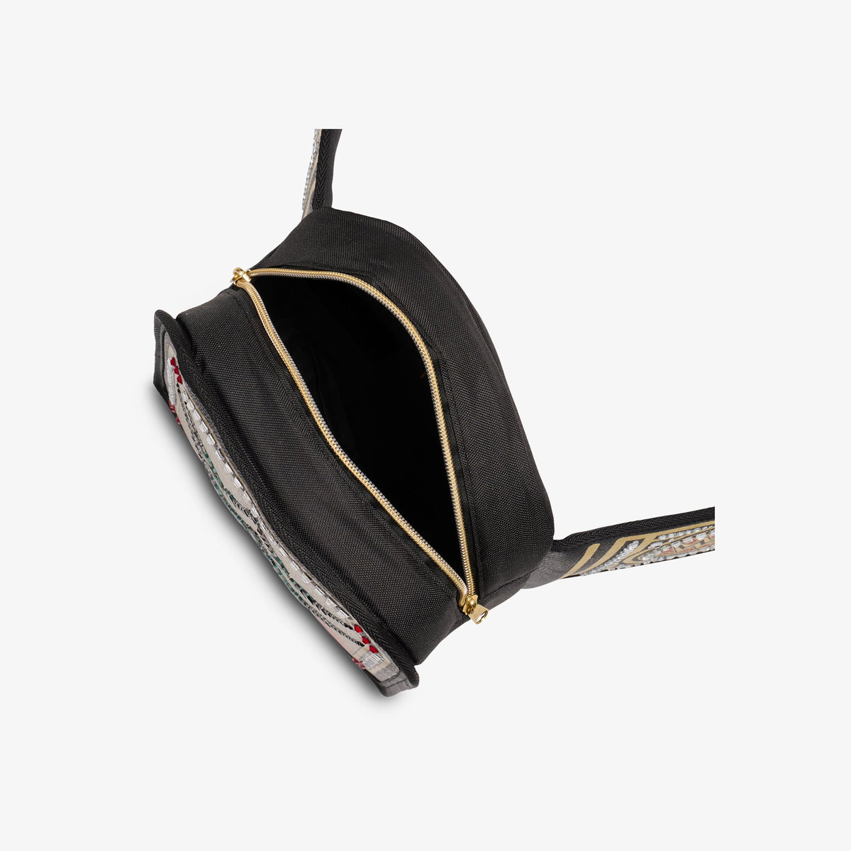 undisputed-wwe-championship-fanny-pack-u4 00027856-O.jpg