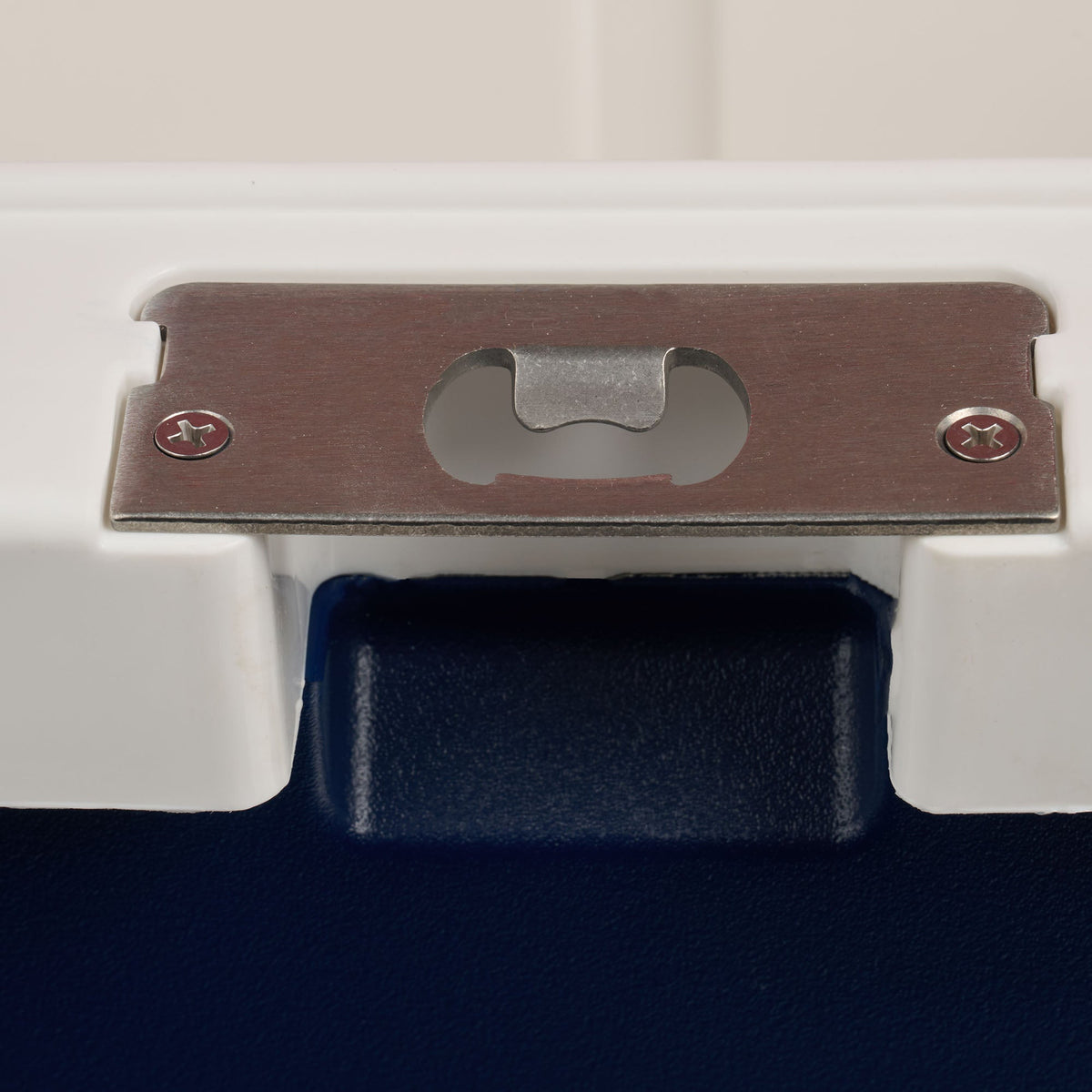 trailmate-25-qt-cooler-e2 00033130-BO.jpg