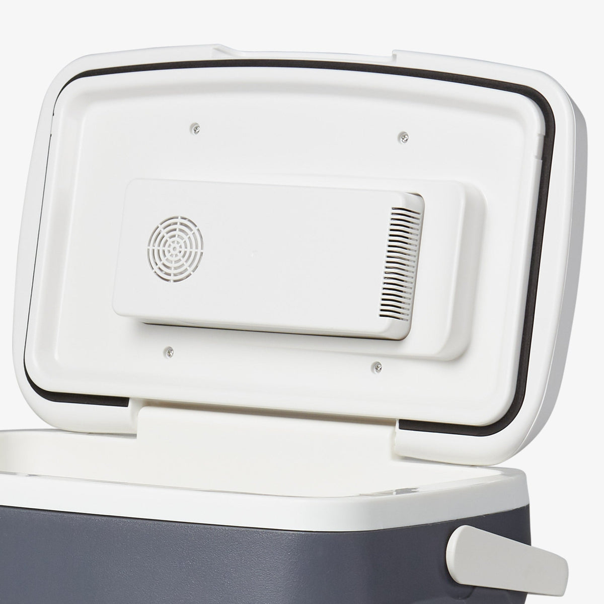 versatemptm-28-qt-portable-electric-cooler-o2 00040390_7.jpg