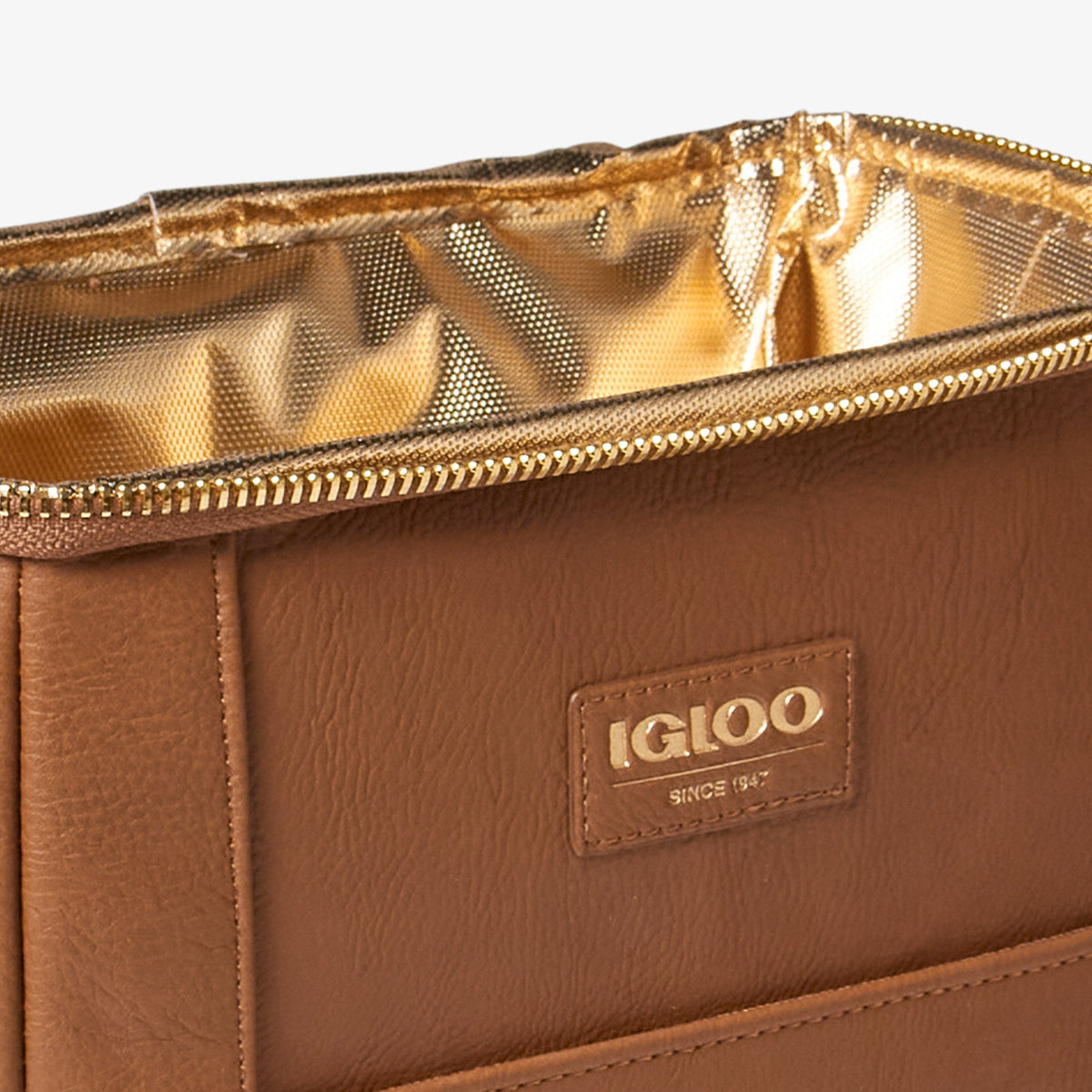 igloo-luxe-mini-convertible-backpack-t7 00066043_D2.jpg