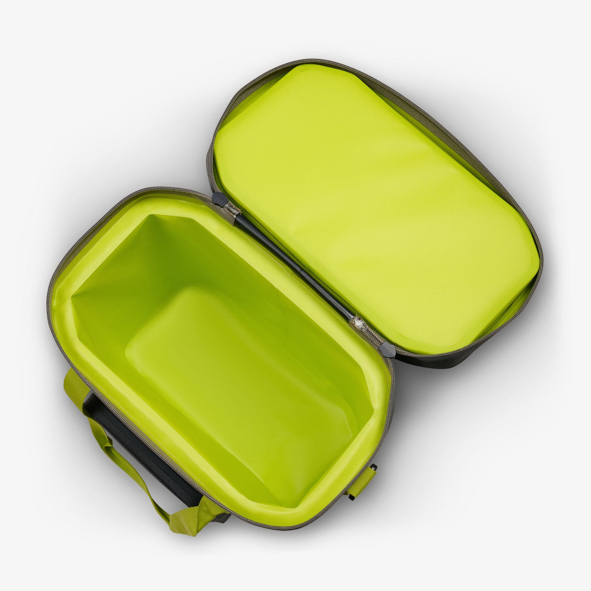 trailmate-36-can-cooler-bag-r5 00066773-O3.jpg