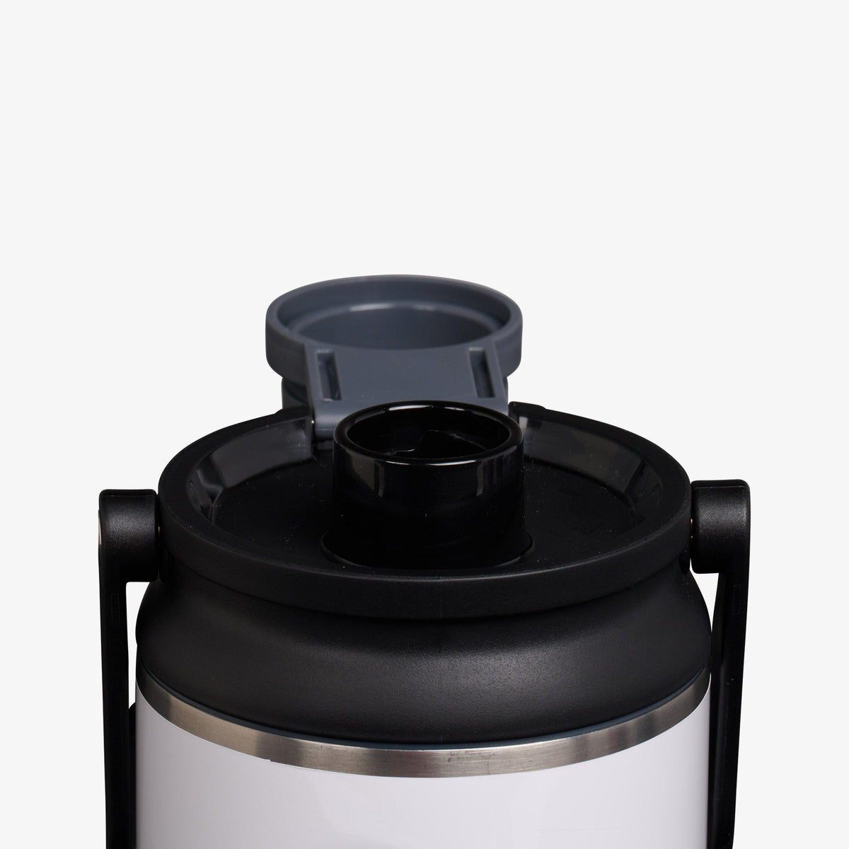 36-oz-twist-n-chug-bottle-x3 00071089-L1.jpg