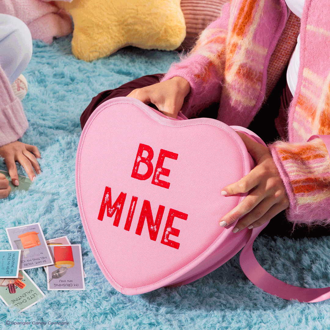 sweethearts-candies-be-mine-cooler-bag-y2 Sweethearts_NATIVE_PDP_Novelty-Tote_GIF.gif